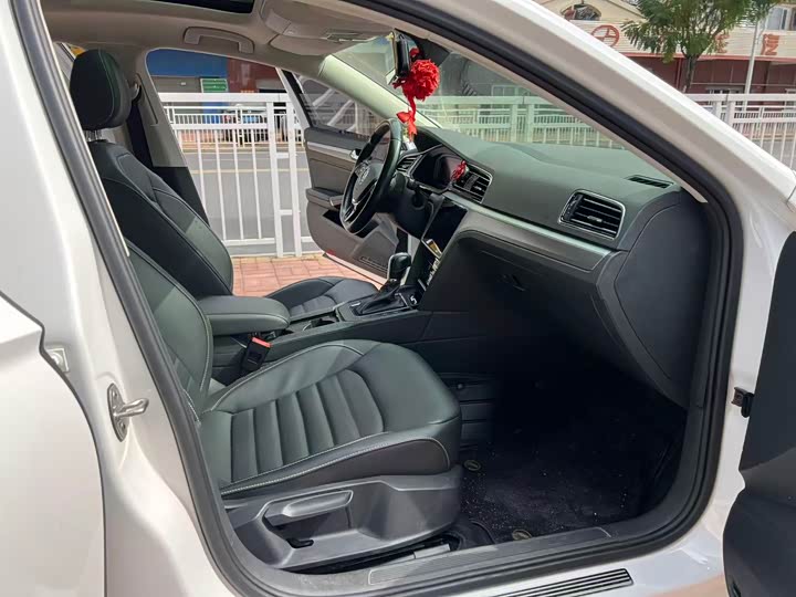 Фото 7 - Volkswagen Lamando L