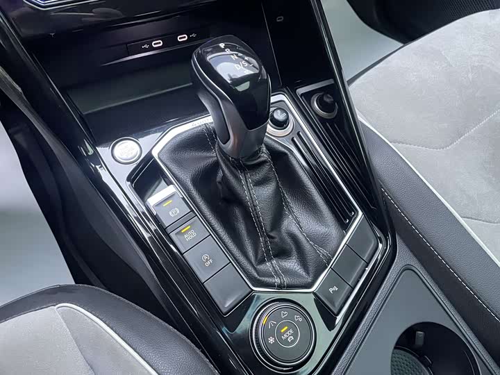 Фото 11 - Volkswagen Tayron