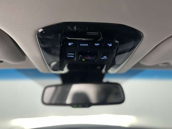 Фото 21 - Toyota Harrier