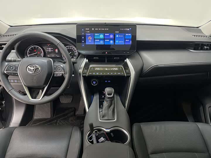 Фото 26 - Toyota Harrier