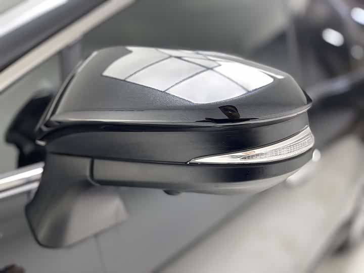 Фото 30 - Toyota Harrier