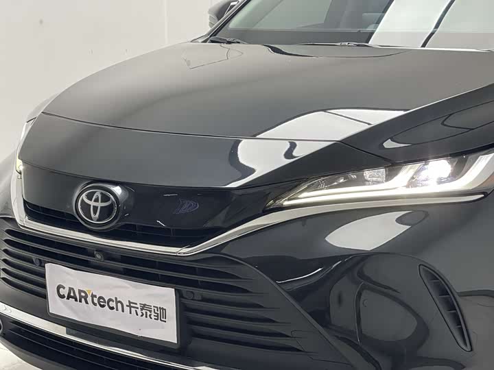 Фото 6 - Toyota Harrier