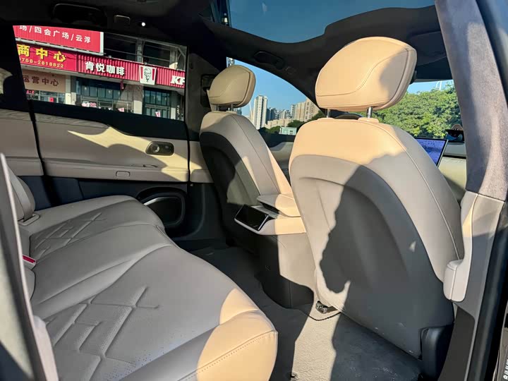 Фото 12 - Nio ET7