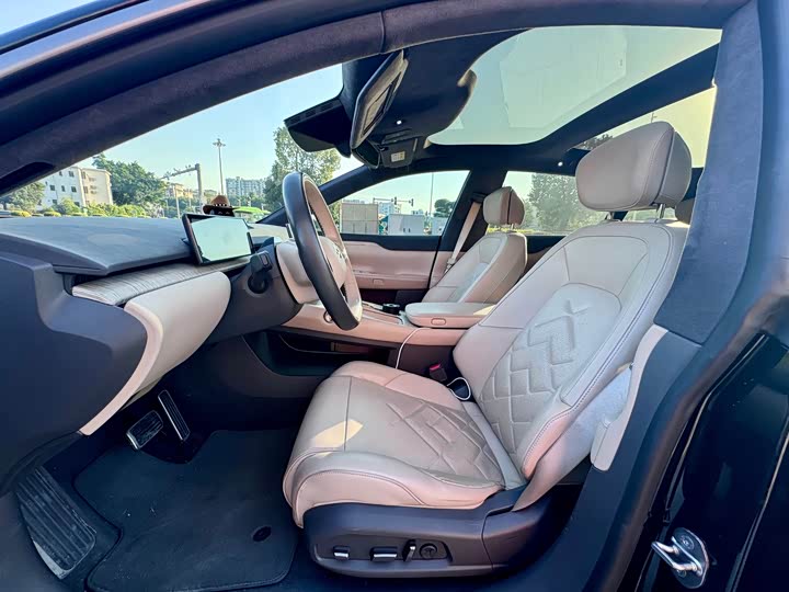 Фото 22 - Nio ET7