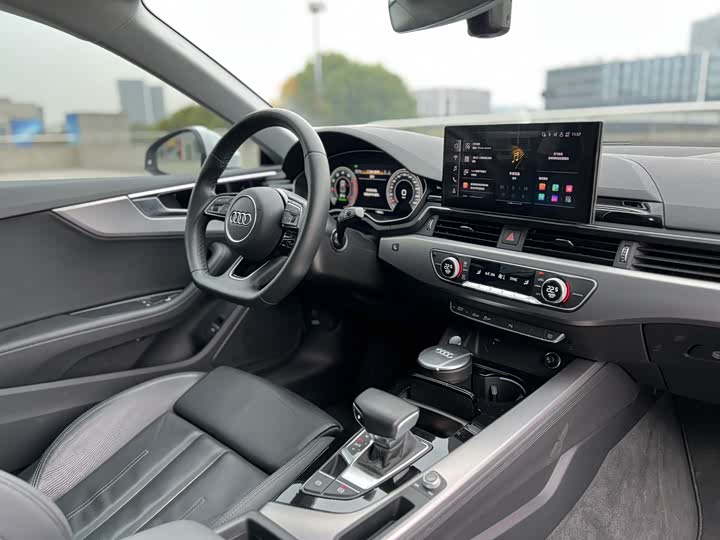 Фото 10 - Audi A5