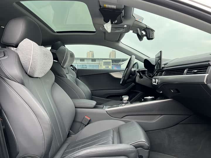 Фото 11 - Audi A5