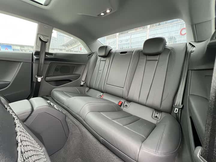 Фото 13 - Audi A5