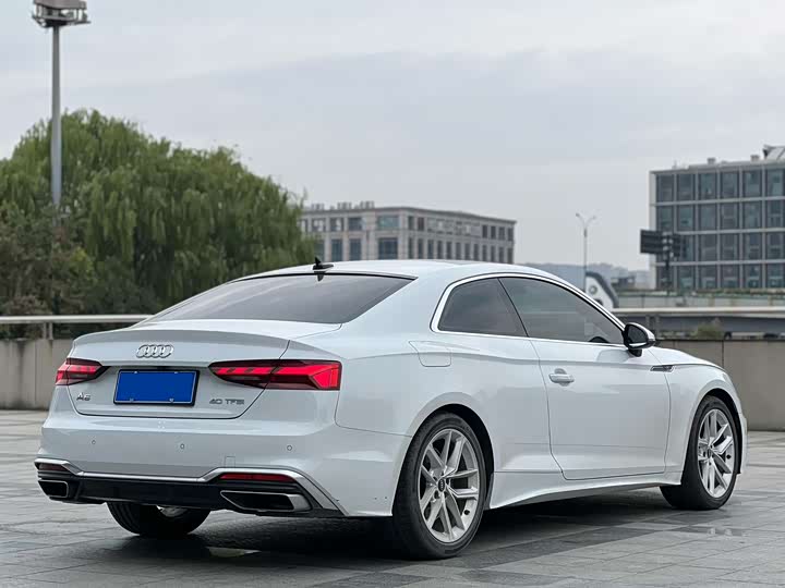 Фото 6 - Audi A5