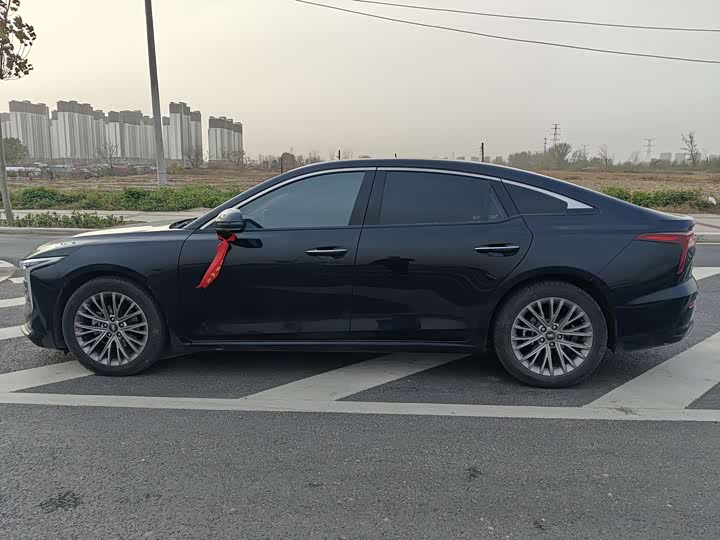 Фото 7 - Bestune B70