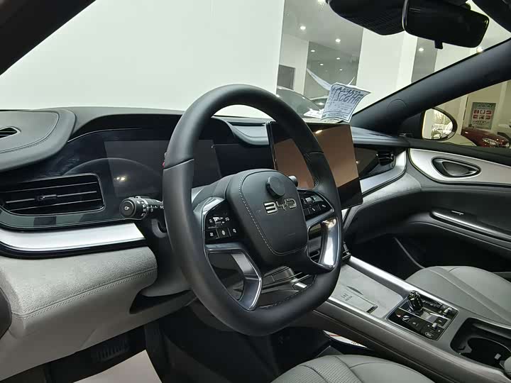 Фото 17 - BYD Seal 07 DM-i Hybrid