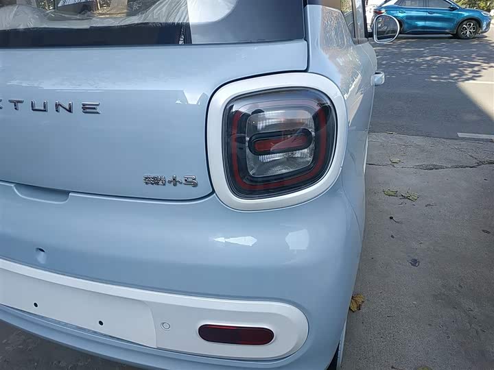 Фото 8 - Bestune Pony