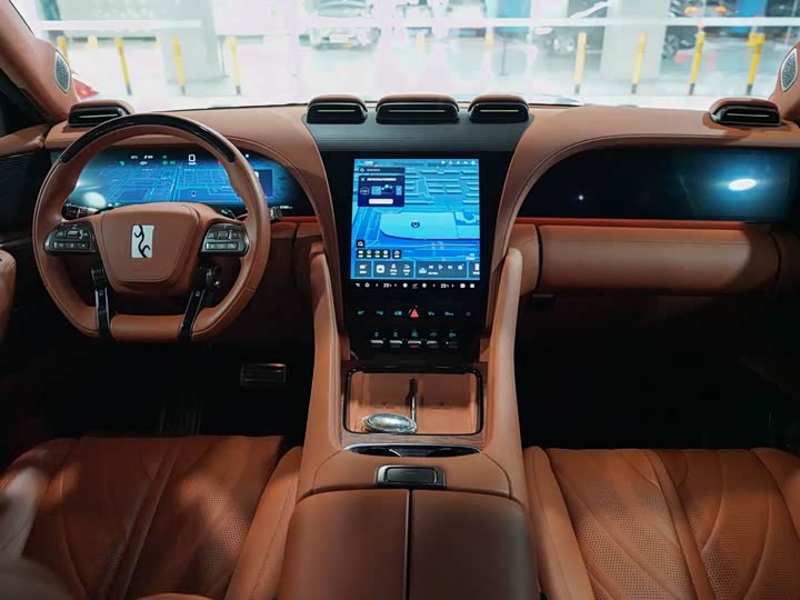 Фото 16 - BYD Yangwang U8