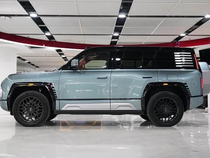 Фото 4 - BYD Yangwang U8