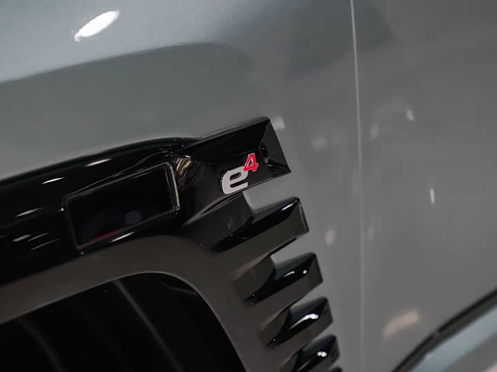 Фото 6 - BYD Yangwang U8