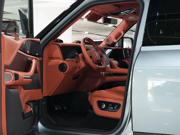 Фото 9 - BYD Yangwang U8