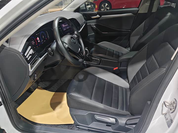 Фото 4 - Volkswagen Sagitar L