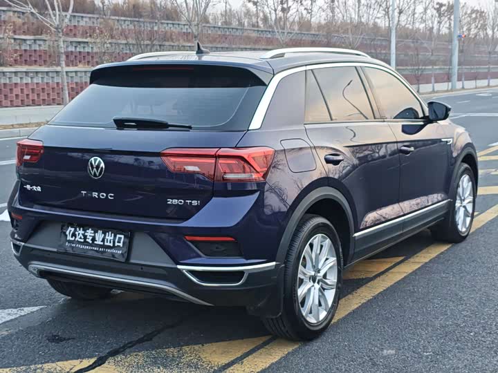 Фото 7 - Volkswagen T-Roc