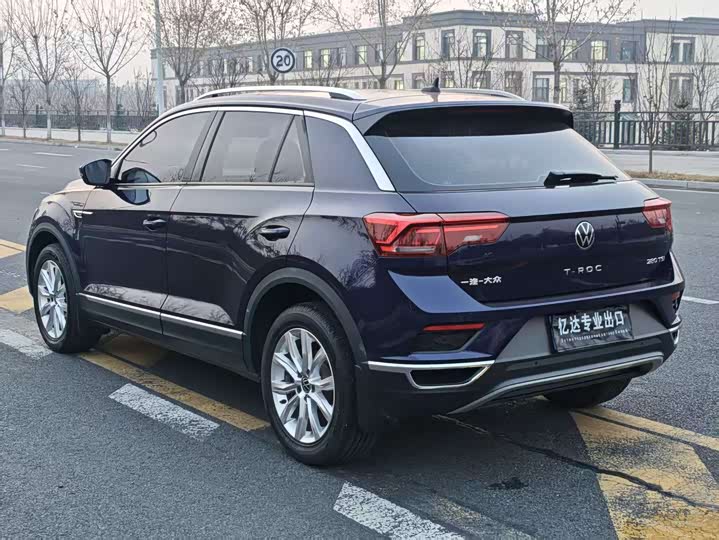 Фото 9 - Volkswagen T-Roc