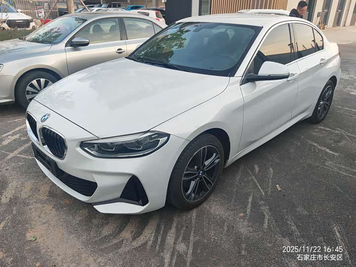 Фото 1 - BMW 1 Series