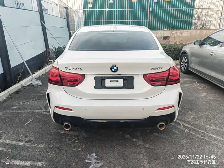 Фото 3 - BMW 1 Series