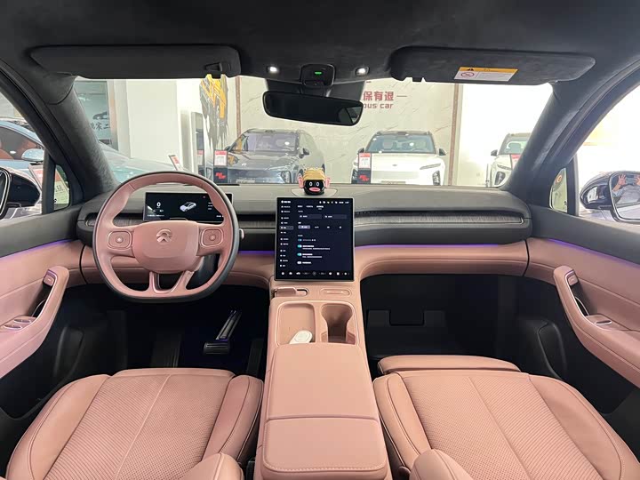 Фото 11 - Nio EC6