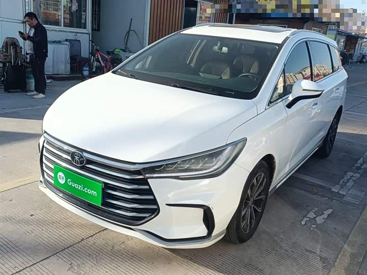 Фото 1 - BYD Song Max