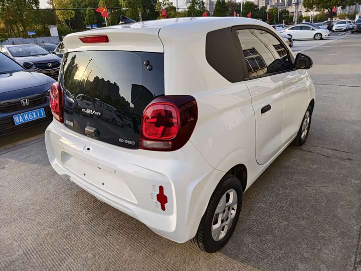 Фото 6 - Roewe Clever