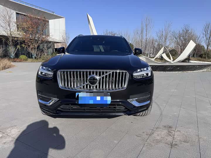 Фото 2 - Volvo XC90