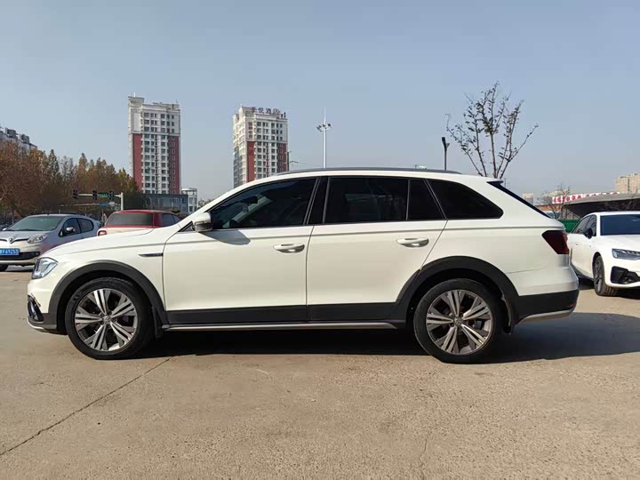 Фото 11 - Volkswagen C-Trek