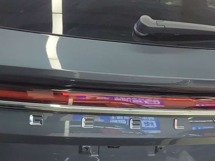 Фото 23 - Geely Monjaro