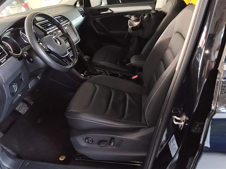 Фото 15 - Volkswagen Tiguan L Pro