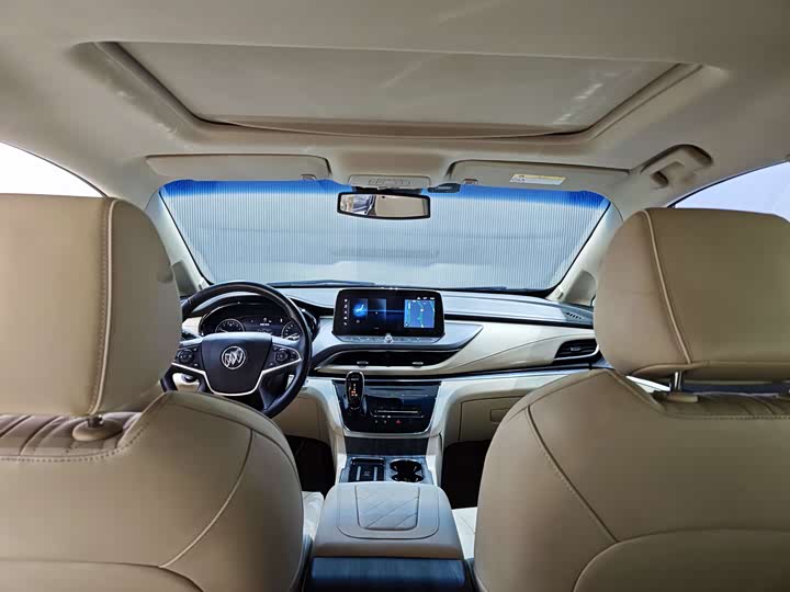 Фото 2 - Buick GL8 ES