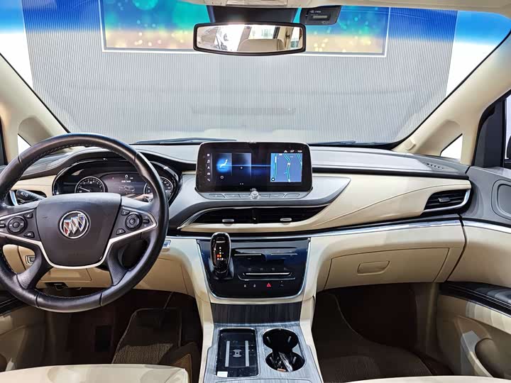 Фото 3 - Buick GL8 ES