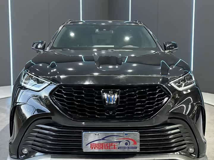 Фото 2 - Toyota Crown Kluger