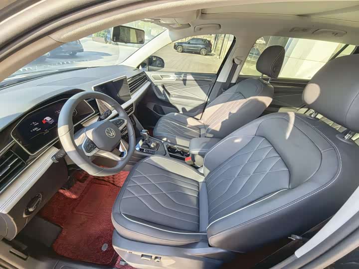 Фото 7 - Volkswagen Tiguan L Pro