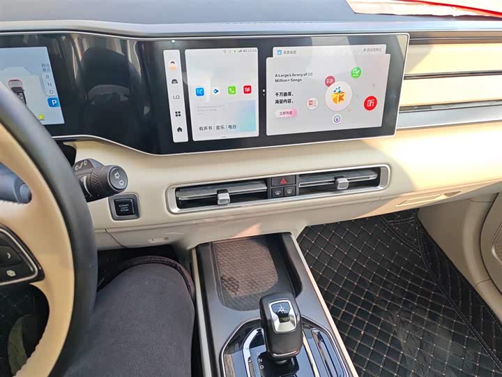 Фото 13 - Geely Icon