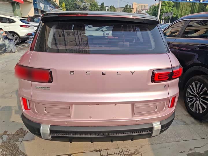 Фото 6 - Geely Icon