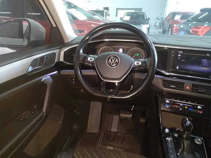 Фото 11 - Volkswagen Tayron