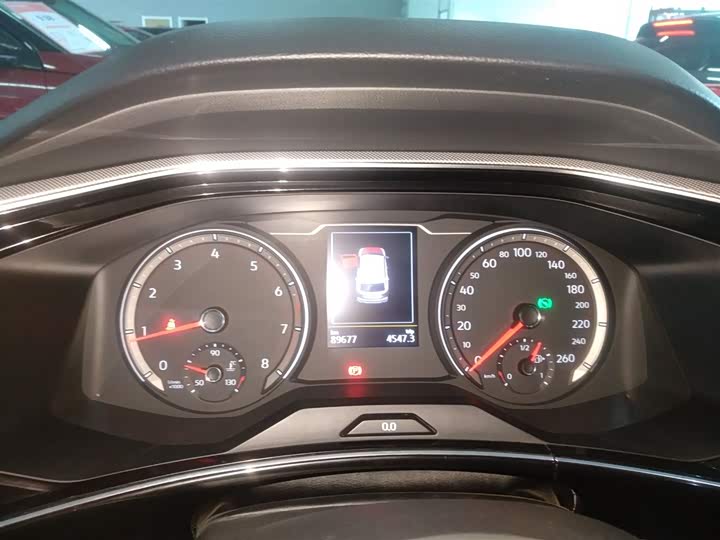 Фото 12 - Volkswagen Tayron