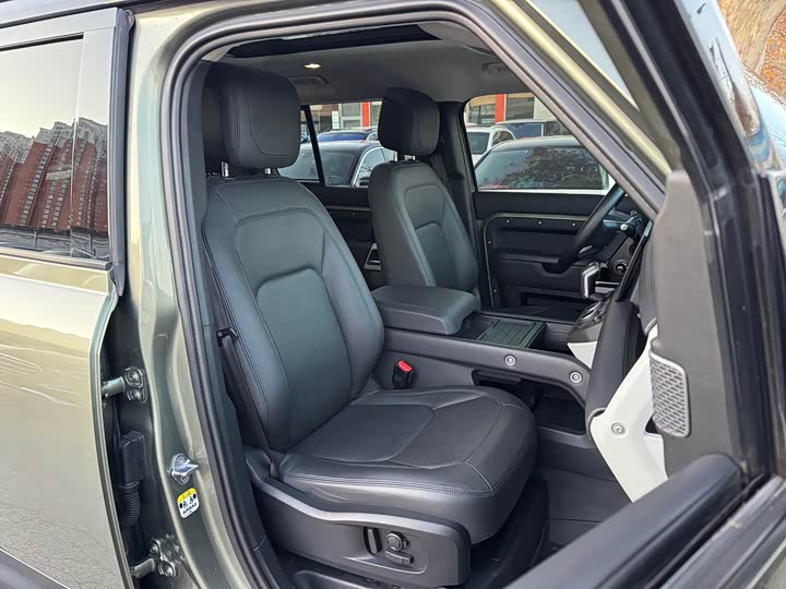 Фото 13 - Land Rover Defender