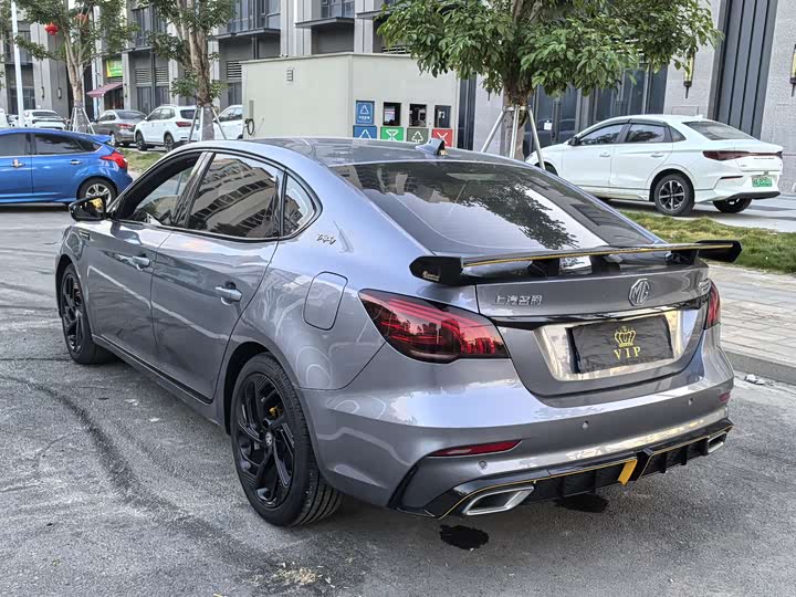 Фото 11 - MG Motor 6