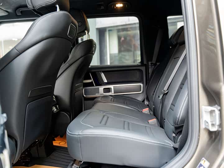 Фото 7 - Mercedes-Benz G-Class