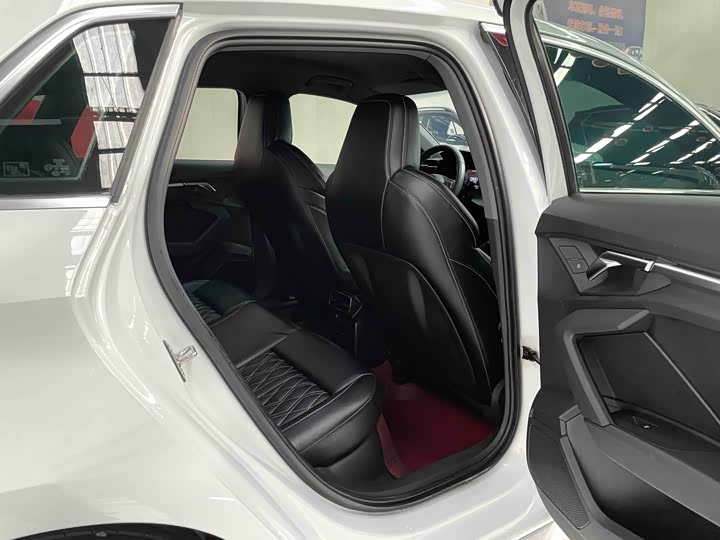 Фото 10 - Audi A3