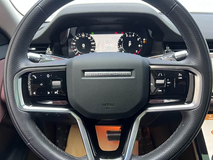 Фото 12 - Land Rover Range Rover Evoque L