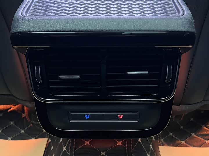 Фото 25 - Land Rover Range Rover Evoque L