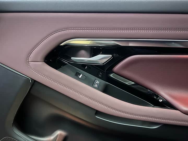 Фото 26 - Land Rover Range Rover Evoque L