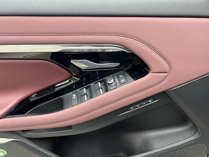 Фото 7 - Land Rover Range Rover Evoque L