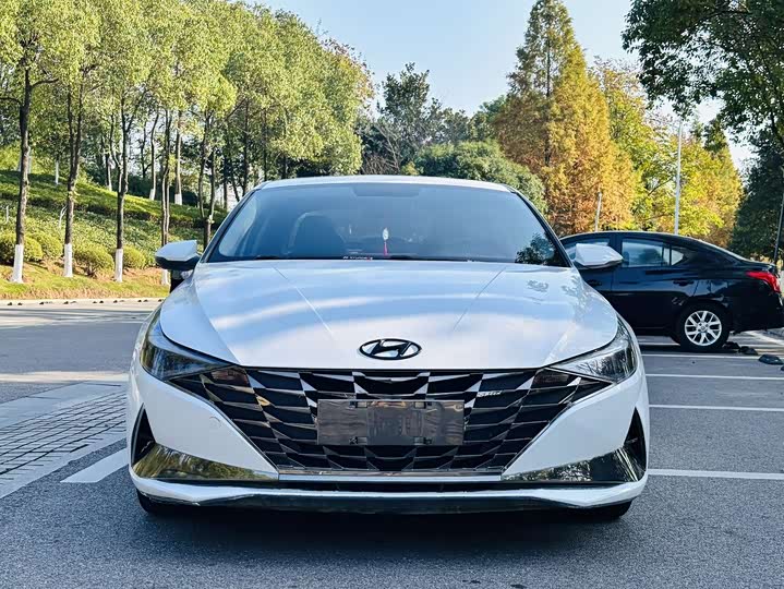 Фото 3 - Hyundai Elantra N line