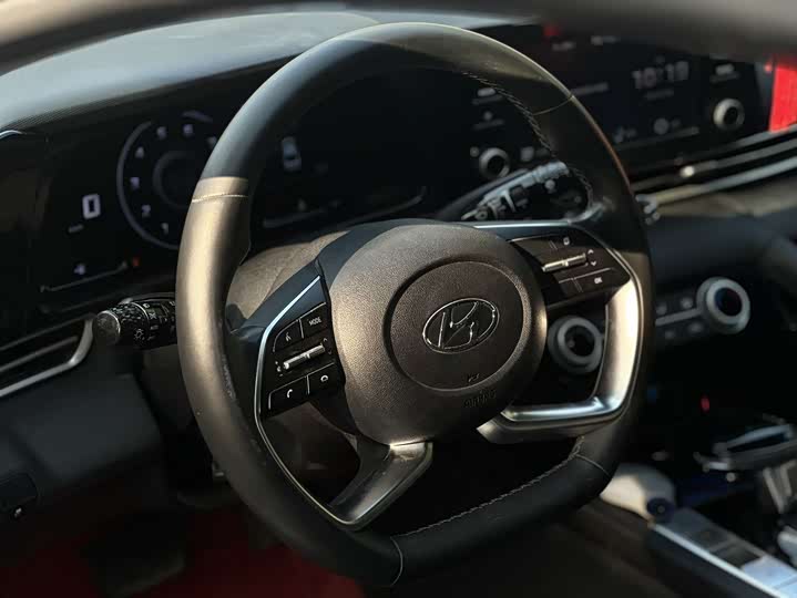 Фото 6 - Hyundai Elantra N line