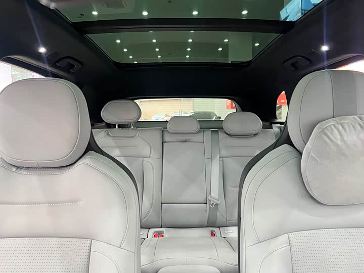 Фото 12 - Nio ES6